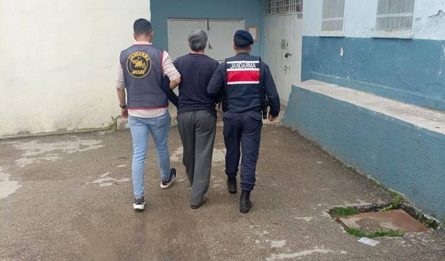 JASAT aranan iki şahsı yakaladı