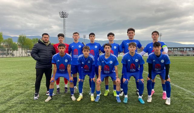 Kıbrıscıkspor Şampiyonluk Hedefinde: Bolu Belediyespor'u Farklı Yendi"