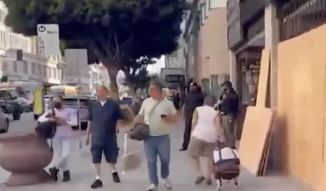 Los Angeles'ta esnaf yağmalara karşı önlem almaya çalışıyor