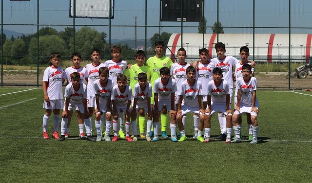 U13 Çeyrek Finalinde Boluspor'dan Farklı Galibiyet: 5-0