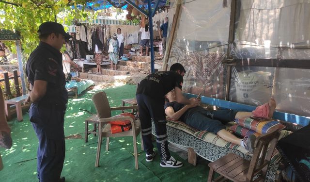 Kaleköy'de düşen Fransız turist denizden tahliye operasyonuyla kurtarıldı