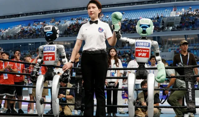 Çin'de Dünya İnsansı Robot Oyunları final müsabakalarıyla sona erdi