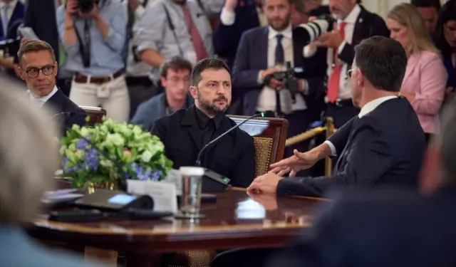 Beyaz Saray: Putin, Başkan Zelensky ile görüşmeyi kabul etti
