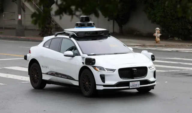 Google'ın sürücüsüz araç şirketi Waymo, New York'ta testlere başlıyor