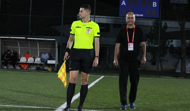 Baba Oğul Aynı Sahada: Cüneyt ve Nihat Ulaş’tan Futbola Örnek Katkı