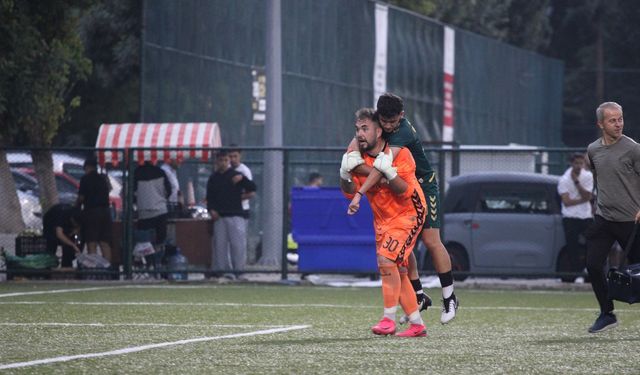 "Acıya Sırtını Dönen Değil, Arkadaşını Sırtlayan Kaptan!"