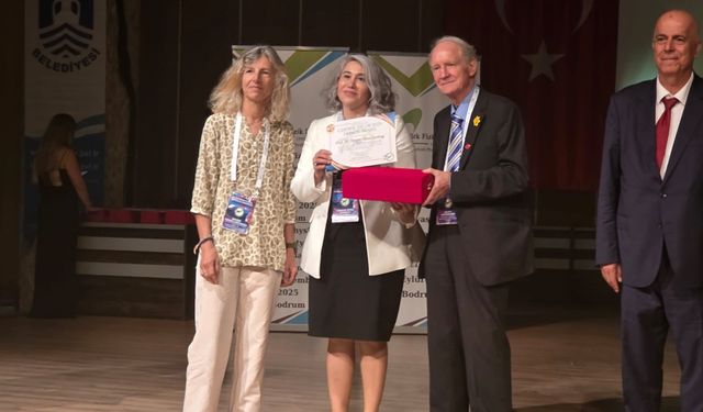 Prof. Dr. Canbay, ‘Onur Ödülü’ne layık görüldü