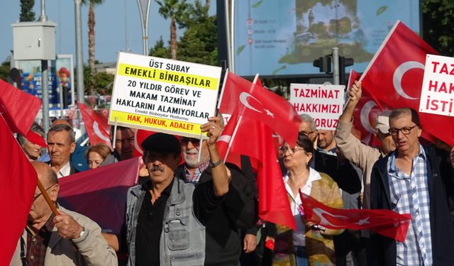 Emekli astsubaylardan yürüyüş ve basın açıklaması