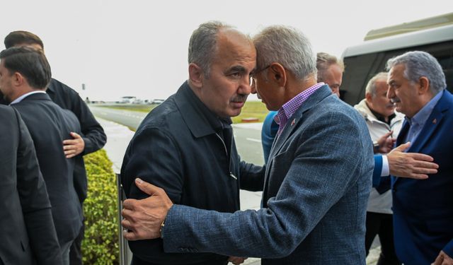 Bakan Uraloğlu: "Hayatı en kısa sürede normale döndürmek için tüm ekiplerimiz gece gündüz çalışıyor"