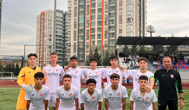 Genç Kırmızı-Beyazlılar 3’te 3 yaparak liderliğini sürdürdü