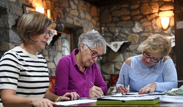 Osmangazi’de minyatür sanatı kadın eliyle hayat buluyor