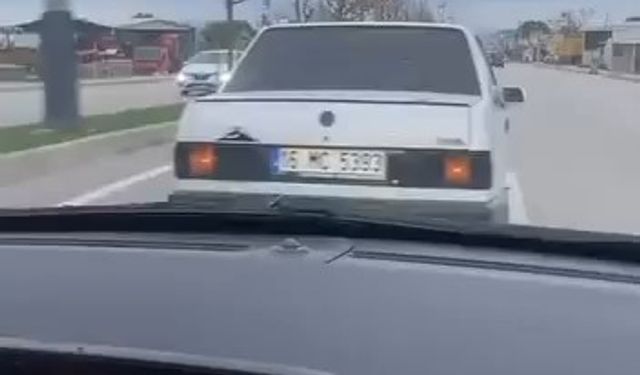 Bursa’da bir otomobil tartıştığı sürücünün önünü kesti