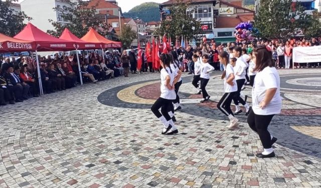 Devrek'te 29 Ekim coşkusu