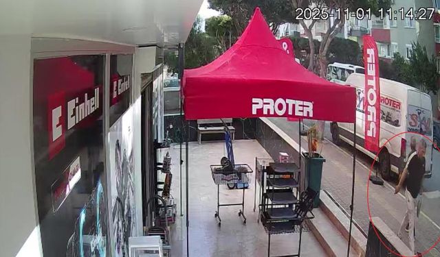 Yoldan geçenlere dehşeti yaşatıp 1 kişiyi bıçaklamıştı, adım adım izi sürülerek yakalandı