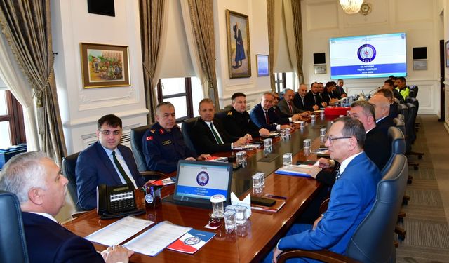 Kış mevsimi öncesi trafik tedbirleri ve koordinasyonu konuşuldu