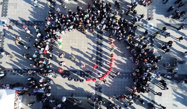 Filistin’e destek etkinliği yoğun ilgi gördü