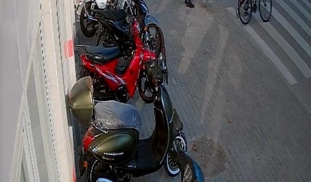 Mustafakemalpaşa’da polis aracının çarptığı Ömer’in kaza görüntüleri ortaya çıktı