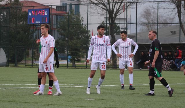 Sebenspor Fırtınası Yumrukayaspor’u Bozguna Uğrattı: 7-0