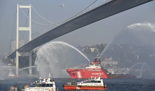 Boğaz güvenliğine takviye! 2 acil müdahale römorkörü ve 6 kılavuzluk hizmet botu hizmete alındı