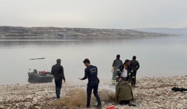 Adıyaman’da baraj gölünde tekne alabora oldu: 5 kişiden 1’i kayıp