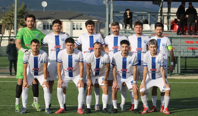 Aladağspor İlk Yarıyı Namağlup Lider Kapattı