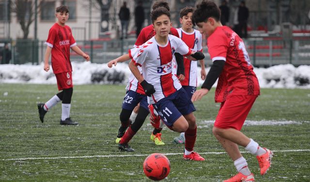 U15 Ligi’nde Geri Dönüşün Adı Dörtdivanspor