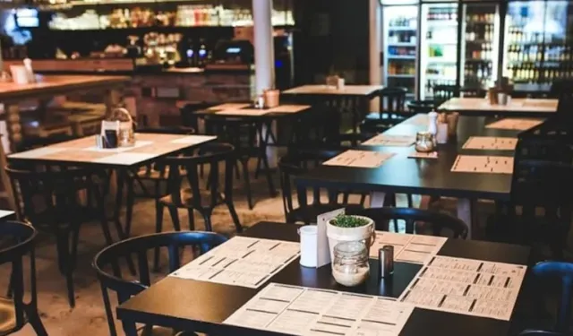 Kafe ve restoranlarda masa ve servis ücretleri kaldırıldı