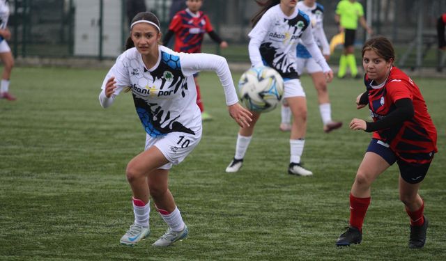 Bolu Gençlikspor U17 Kadın Futbol Takımından Nefes Kesen Geri Dönüş