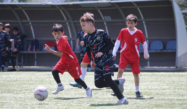 Boluspor U11 İlk Galibiyetini Farklı Aldı: 4-0’lık Net Skor