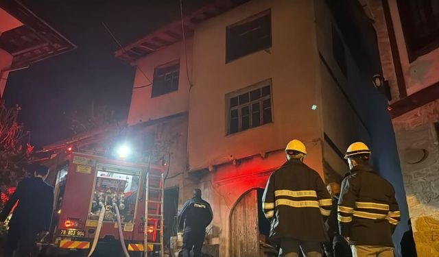 Safranbolu'da 2 katlı müstakil evde yangın paniği