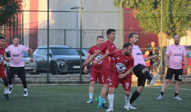 Stad Kasabı ile Biz Bize 2012 Puanları Paylaştı