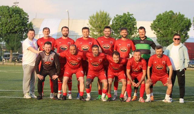 Eski Alem Umudunu Son Maça Taşıdı