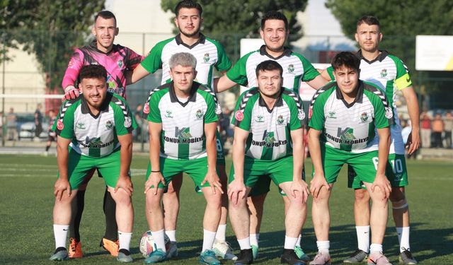 F Grubu'nda Gol Yağmuru, Kazanan Pelitçik