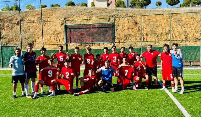 Boluspor U16, Kastamonu Deplasmanında 10 Kişiyle Destan Yazdı: 3-1!