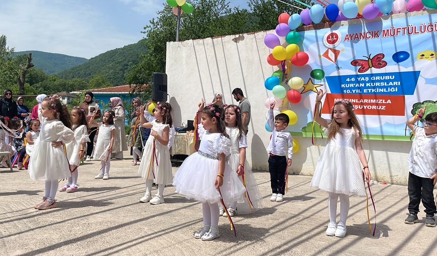 Ayancık'ta Kur'an kursları 10. yıl etkinliği düzenlendi