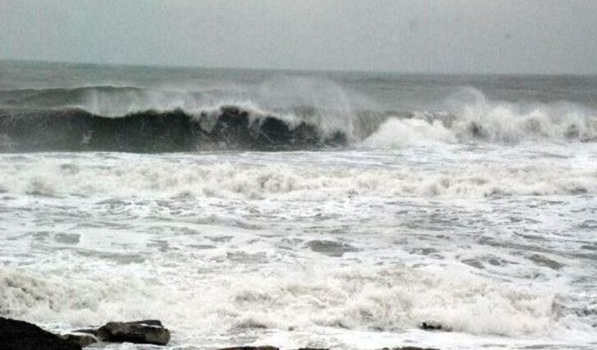 Denizlerde fırtına uyarısı