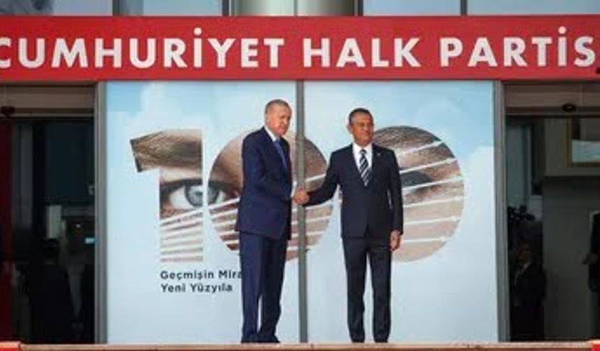 Özgür Özel:   "Kendileri de isterse Cumhurbaşkanı Erdoğan'la 29 Ekim'de yeniden görüşebiliriz."
