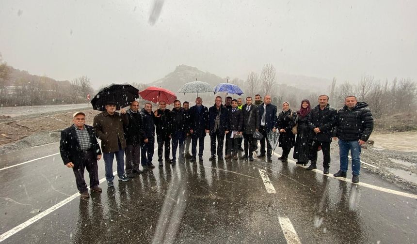 Kütahya'da Domaniç-Tavşanlı Karayolu'nun en zor ve tehlikeli kısmı olan 6,2 kilometrelik kısmı törenle trafiğe açıldı