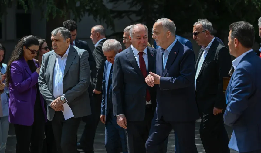 Kamu işçisi ikinci zam teklifini bekliyor