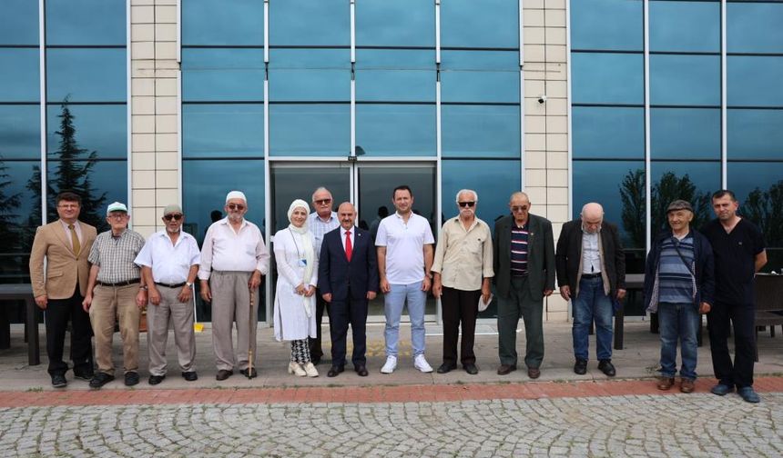 Huzurevi sakinleri farklı bir gün yaşadı