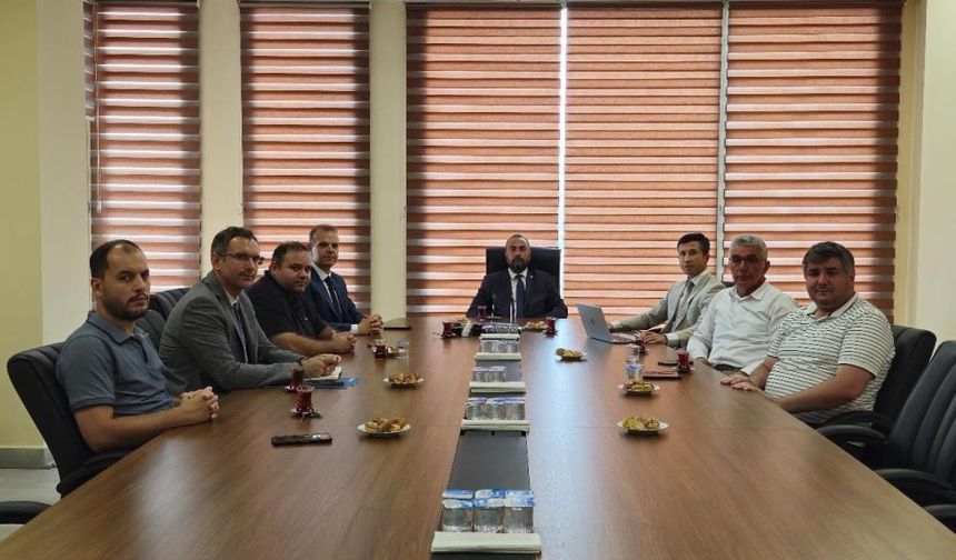 Rektör Akkaya üniversite ve sanayi iş birliği toplantısına katıldı