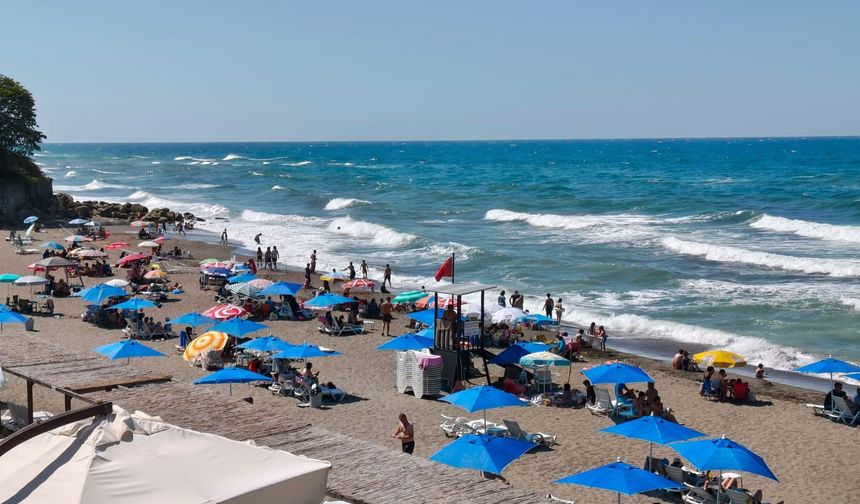 Akçakoca’da denize girilmemesi kararı alındı