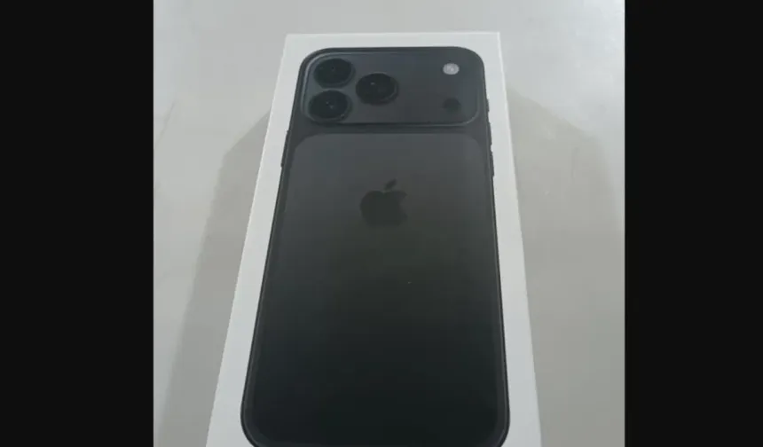 Daha tanıtılmadan iPhone 17'nin çakması satışa sunuldu