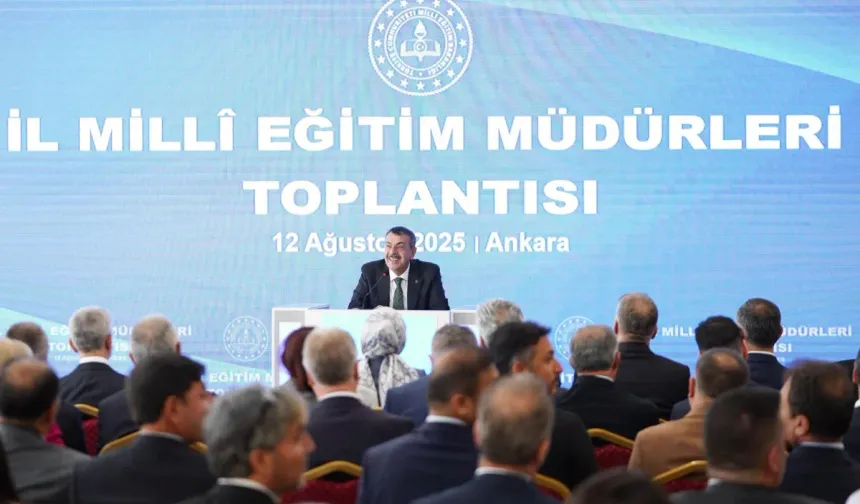 Yusuf Tekin açıkladı: Yeni okul kıyafetleri nasıl olacak