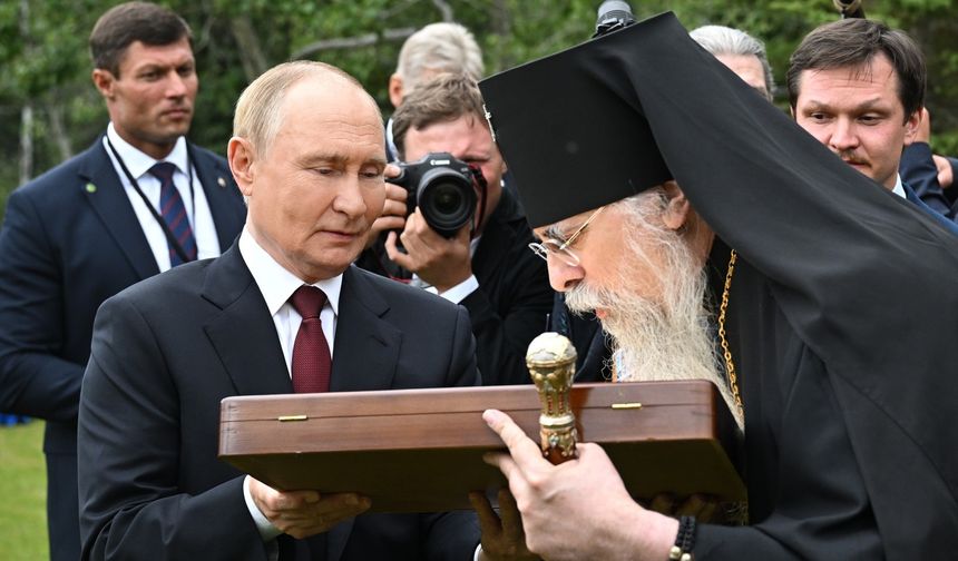 Putin'den Alaska'daki Sovyet mezarlarına ziyaret