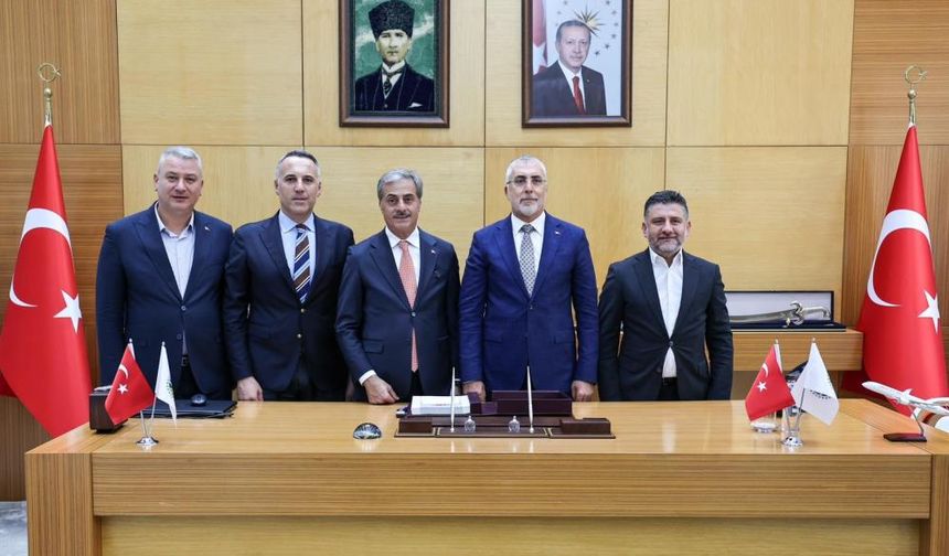 Çalışma ve Sosyal Güvenlik Bakanı Işıkhan Sakarya’da