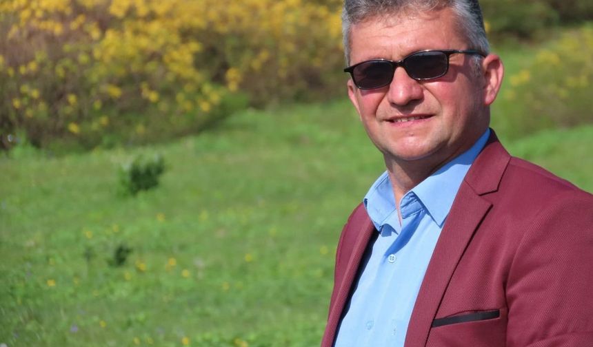 Gemlik’te sahnede kalp krizi geçiren Giresunlu sanatçı hayatını kaybetti