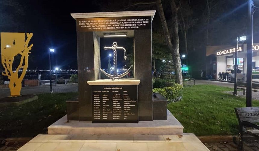 Kdz. Ereğli’de hayatını kaybeden 12 denizci anısına anıt yapıldı