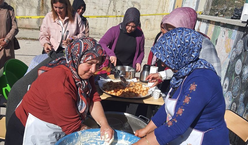 Öğrencilerden Filistin’e anlamlı destek