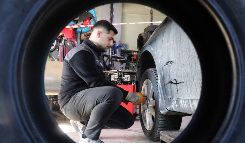 Ceza yemek istemeyen sürücüler dikkat: Zorunlu kış lastiği uygulaması başladı